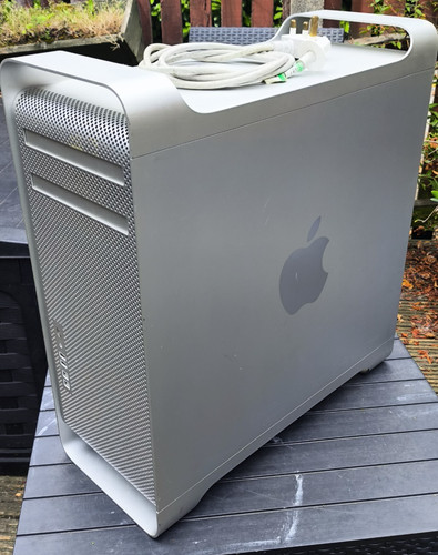 Apple mac pro mid - pro, 2010