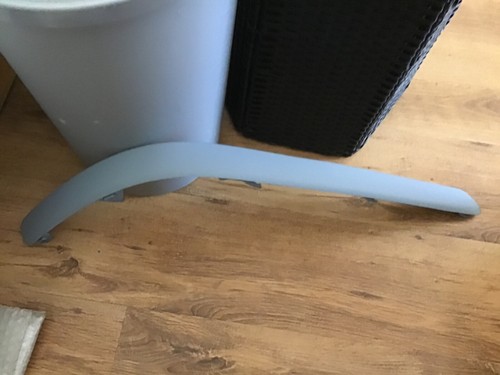 Rear bumper moulding toyota - rear,