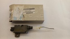 Genuine Nissan Primera P11 Boot Lid Actuator 905502F700 B-Stock