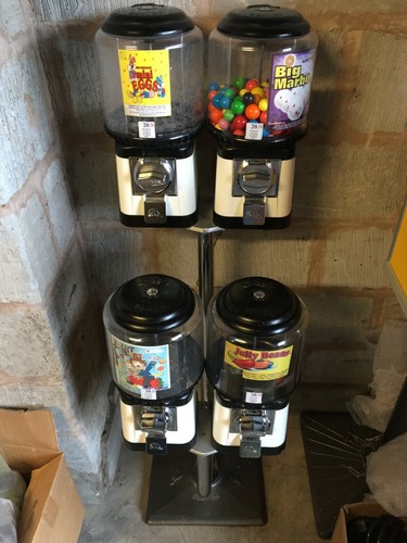 Head beaver vending machine - beaver,