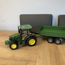 Bruder 1:16 John Deere 5115M