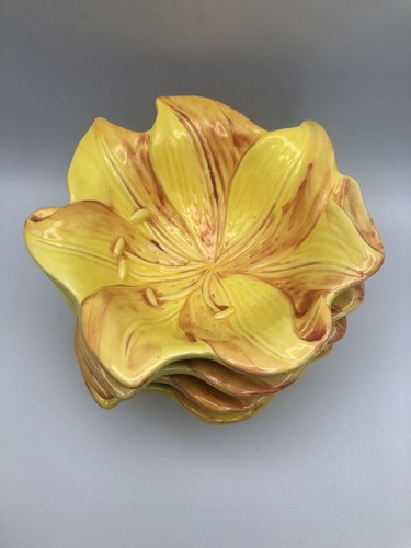 Vintage ceramic lily flower - vintage,