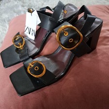 Zara Square Toe Buckle Block