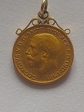 1913 HALF SOVEREIGN 22 CT WITH