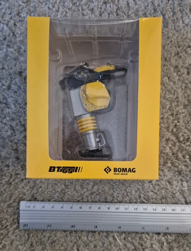 Bomag bt65 rammer - plate, die