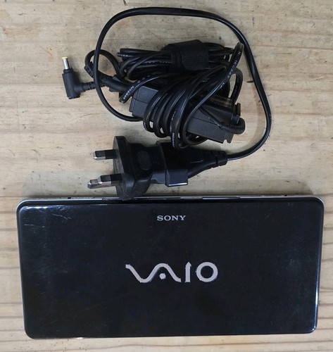 Sony vaio vgn p688e 2gb - p,