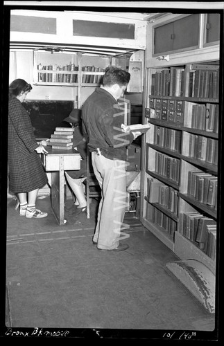 1940 inside bronx book mobile - 1940,