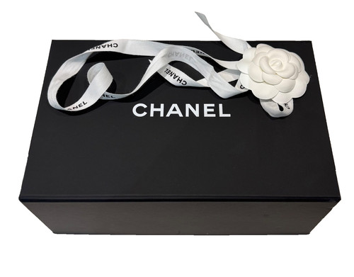 Chanel box with magnetic - box,