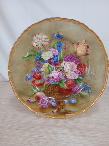 Vintage royal worcester signed - worcester,