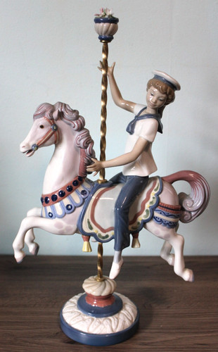 Lladro 1470 porcelain boy - 1470,