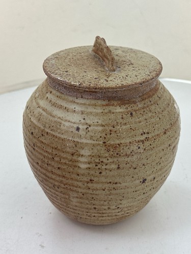 Studio pottery jar lid - studio,