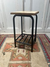 Vintage metal base school - metal,