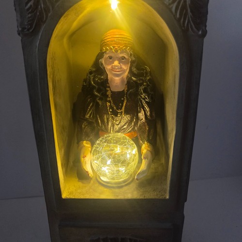 Eerie charm madame rosa - charm, led