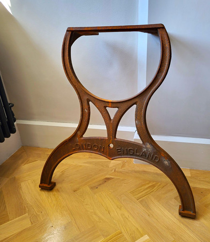 Pair vintage cast iron - cast,