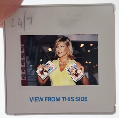 Samantha fox original colour - samantha,