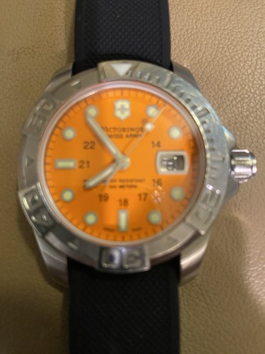 Orange victorinox swiss army - swiss,