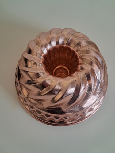 Vintage copper tone bundt - copper,