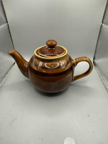 Small sadler little brown - little,
