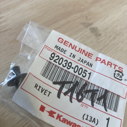 Kawasaki 92039 0051 plastic - kawasaki, 92039-0051
