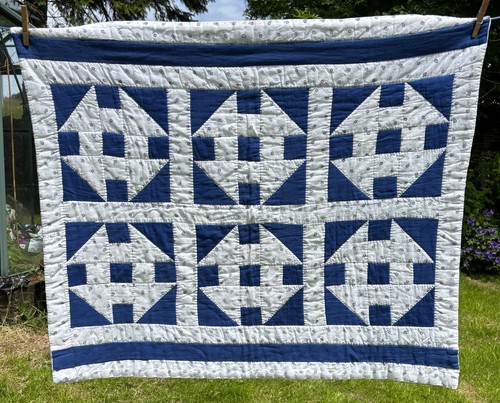Patchwork quilt hand made - quilt,