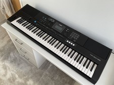 Yamaha PSR-EW425 76-Key