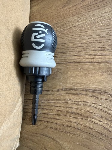 Stubby ratchet screwdriver - stubby,