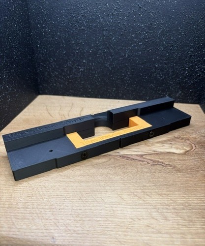 Door hinge guide - guide, jig