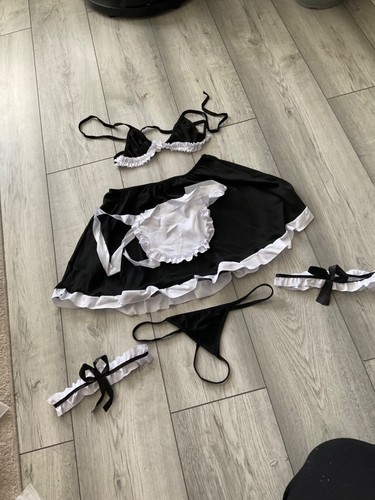 Naughty sexy maid - naughty/sexy,