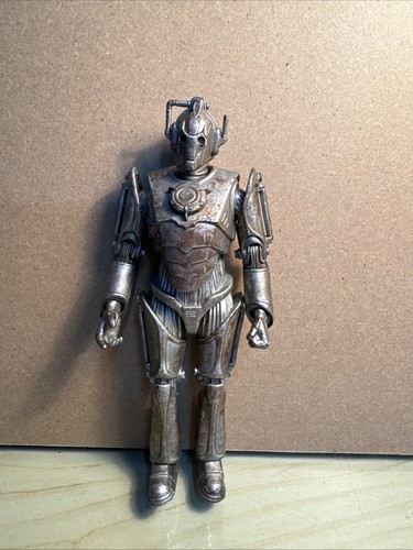 Doctor who cyberman bbc 1963 - doctor,