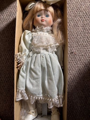 Alberon porcelain doll - ,, blue