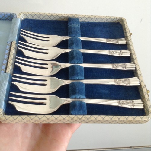 Boxed vintage marie pattern - 5,