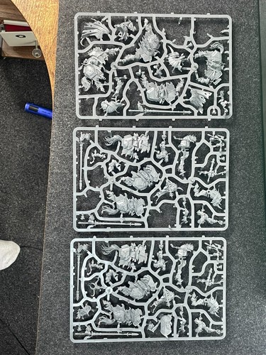 Warhammer 40k chaos knights - chaos,
