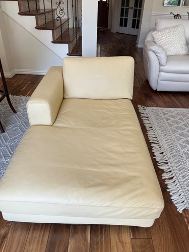 Lounge chair left armed