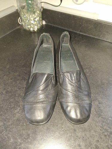 Genuine leather ladies slip - leather, on