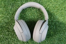Sony WH1000XM4 headphones -