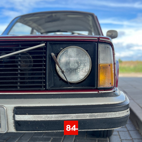 Volvo 140 142 - 145, 242