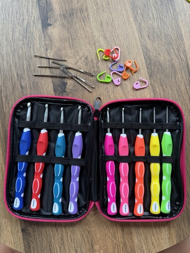 Crochet set with - 9,