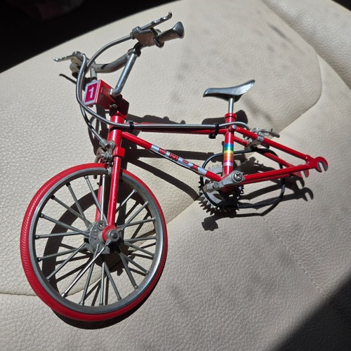 Rare die cast metal - bmx, mini