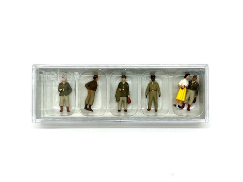 1950s soldiers oo gauge - ho/oo,