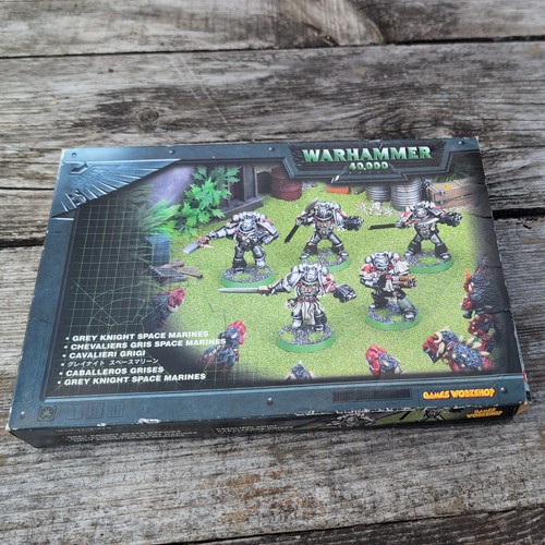 Warhammer 000 40k grey - warhammer,