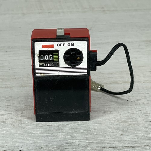 Tomy toy gas pump - hot, wheels