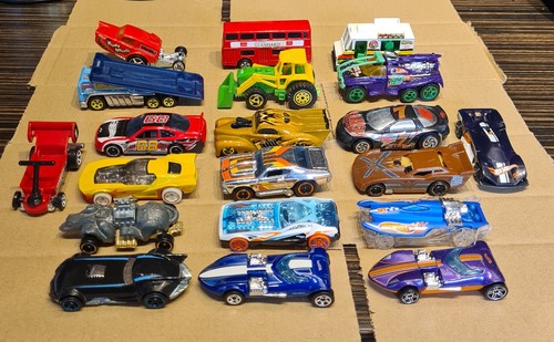 Hot wheels bundle job - wheels, lot