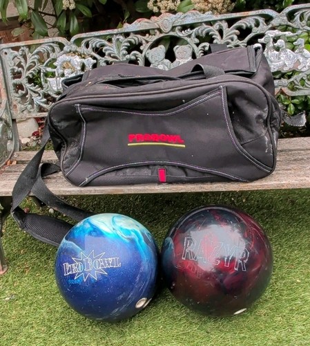 Ten pin bowling balls - 2x,