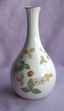 Wedgwood Wild Strawberry Bone