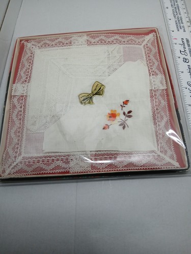 Vintage ladies hankerchiefs - vintage,