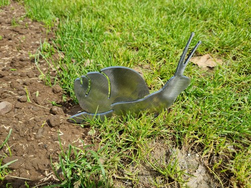 Metal snail bare finish garden - metal,