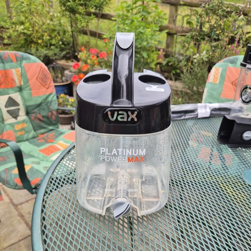 Clean water tank - water, vax
