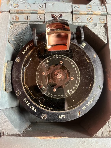 Handheld bearing compass type - handheld,