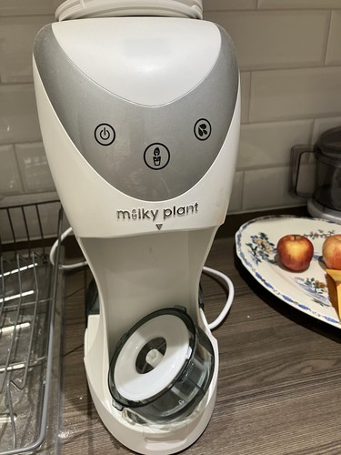 Milky plant vegan - vegan, milk