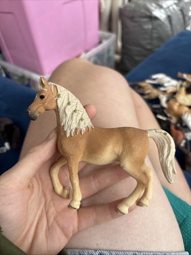 Schleich horse toy figure - horse,